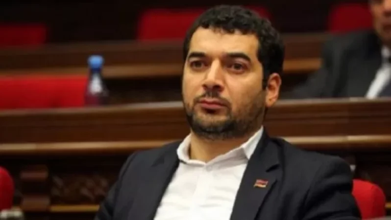 Հրաչ Հակոբյանը պատվաստվել է Sputnik V-ով