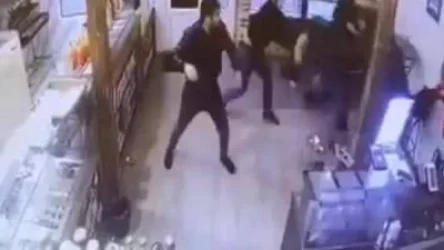 ՏԵՍԱՆՅՈՒԹ. Մոսկվայում ադրբեջանցիները հայկական սրճարաններից մեկ ծեծկռտուք են սկսել և հայերի հակահարվածից հետո փախուստի դիմել