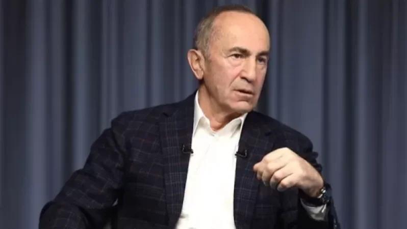 Մենք այս պատերազմը այսպես չպետք է պարտվեինք. Ռոբերտ Քոչարյան