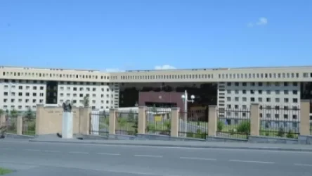 Երեկ ադրբեջանական կողմից քաղաքացիական հագուստով 8-10 անձ անցել են միջդիրքային տարածք. ՊՆ