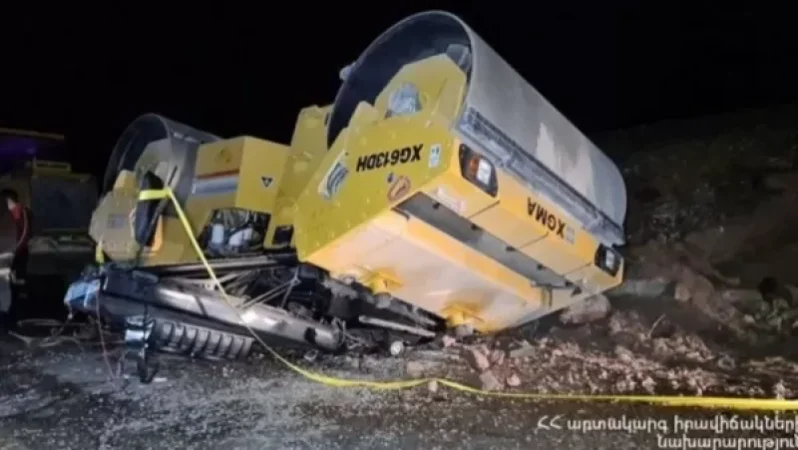 Սարսափելի դեպք Շիրակում. ասֆալտ հարթեցնող մեքենան շրջվել է, 23-ամյա վարորդը` մահացել