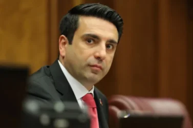 «Կարող ենք 10 ամիսը մեկ տանենք ձեզ արտահերթ ընտրությունների՝ հաղթենք, բերենք». Սիմոնյան