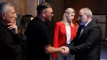 ՏԵՍԱՆՅՈՒԹ. Փաշինյանը`  Ռաֆայել Քոթանջյանի հոգեհանգստի արարողությանը