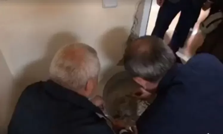 VIDEO: The Door Broken by Pashinyan's Intrusion Has Not Yet Been Repaired