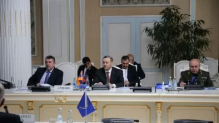 Հայաստանի և Ադրբեջանի ԱԽ քարտուղարները Մոսկվայում են