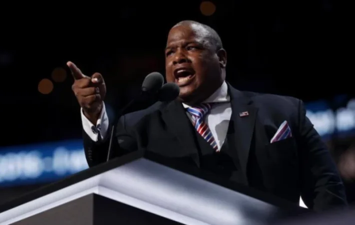 Երրորդ համաշխարհային պատերազմի շեմին ենք․ Թրամփի խորհրդատու