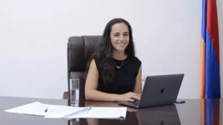 ԼՈՒՍԱՆԿԱՐ. Տաթևիկ Ռևազյանը փոքրիկի հետ լուսանկար է հրապարակել և տեղեկացրել` մեկնում է արձակուրդ