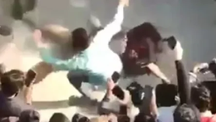 18+ ՏԵՍԱՆՅՈՒԹ․ Պակիստանում կատաղած ամբոխը դաժանաբար սպանել և հրկիզել է օտաերկրացուն