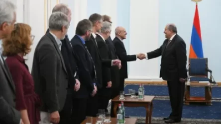 Արմեն Սարգսյանը հանդիպել է հայ և գերմանացի գիտնականների հետ