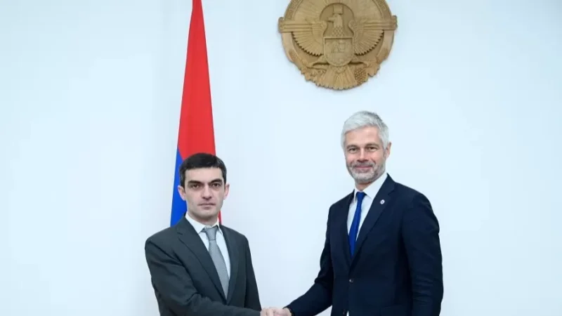 Ֆրանսիայի Օվերնյ-Ռոն-Ալպ շրջանի նախագահը այցելել է Հայաստանում Արցախի ներկայացուցչություն