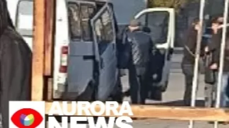 Photo: Door of Route 68 Gazel Torn Off While in Motion