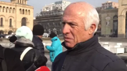 «Պահանջում ենք, որ մեզ համար կառուցվեն բնակարաններ». Հադրութցիների բողոքի ակցիան շարունակվում է