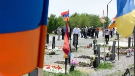 ԼՈՒՍԱՆԿԱՐՆԵՐ. Արզաքանցյանը հուզվել է Եռաբլուրում