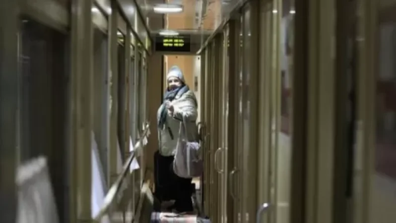 Բրյանսկում գնացքի վագոնն անջատել են կորոնավիրուսի ենթադրյալ վարակակրի պատճառով