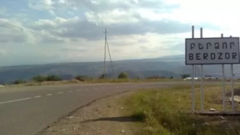 Շուշի-Բերձոր ճանապարհի որոշ հատվածներ միայն քաղաքացիական բնակչության համար ժամանակավորապես փակ են․ՊԲ