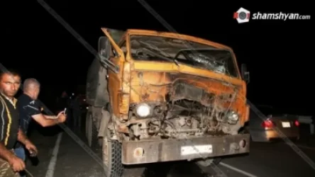 Բախվել են ՊՆ-ի 4 մեքենաներ և կայանել ճանապարհի երթևեկելի գոտում. մանրամասներ ՔԿ-ից