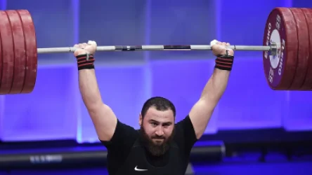 Կառավարությունը պարտադիր զինծառայությունից ազատեց ծանրամարտիկ Սիմոն Մարտիրոսյանին