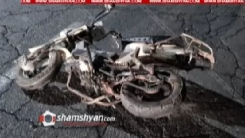 Արմավիրի մարզում բախվել են Volkswagen Touareg–ն ու մոպեդը. վերջինս կողաշրջվել է