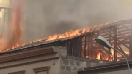 Հրդեհ՝ Նոյակերտ գյուղում. այրվում է տան տանիք