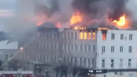 ՏԵՍԱՆՅՈՒԹ․ Այրվել է չորս հարկանի շենքի տանիքը․ ՌԴ