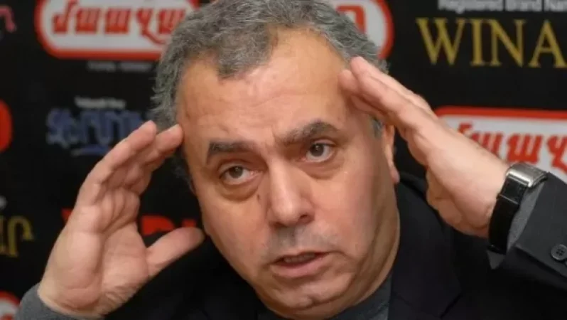 Նախագահը զբաղված զբոսաշրջությամբ ու անիմաստ հարցազրույցներով, Կառավարությունն էլ մի գլուխ խոսում է վակցինացիայից