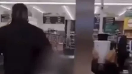 ՏԵՍԱՆՅՈՒԹ. Օքլենդ քաղաքում անհայտ անձը դանակով հարձակվել է սուպերմարկետի այցելուների վրա և վիրավորել 6 մարդու