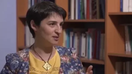 Երևանի ավագանու «Իմ քայլը» խմբակցության անդամ Գայանե Վարդանյանը մանդատը վայր դնելու դիմում է ներկայացրել