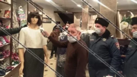 ՏԵՍԱՆՅՈՒԹ․ Գյումրիում դաժան սպանության հետքերով․ կասկածյալը մանեկենի վրա ցուցադրել է՝ ինչպես է սպանել 63-ամյա կնոջը