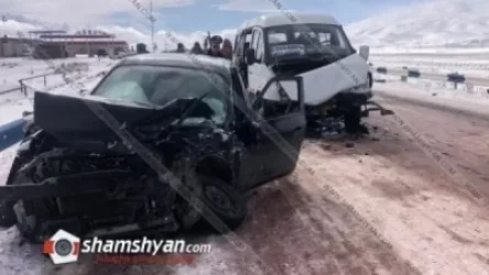 7 հոգի տեղափոխվել է հիվանդանոց․ ավտովթար՝ Արագածոտնի մարզում