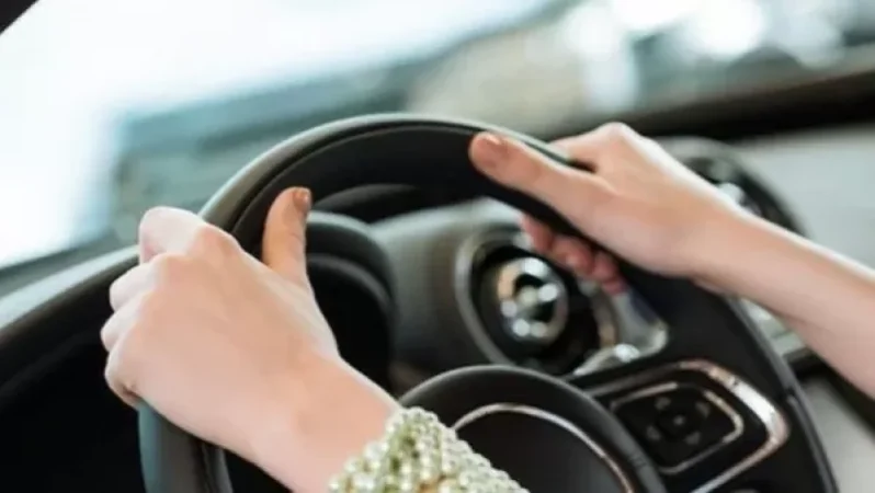 Շիրակի փողոցում քաղաքացուն վրաերթի ենթարկած կին վարորդը հայտնաբերվել է