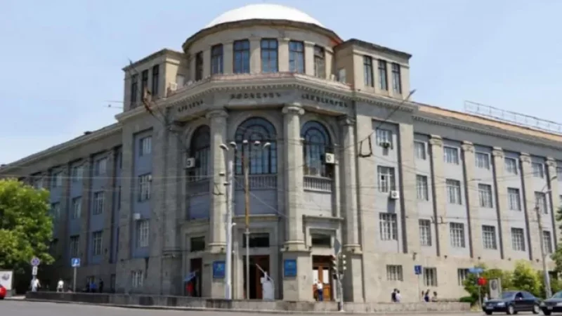 ԵՊԲՀ-ի գլխավոր շենքը  կօտարվի՞․ ՏԿԵՆ-ից պարզաբանում են