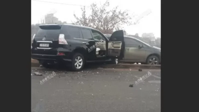 Քիչ առաջ վթար է տեղի ունեցել Եղվարդի խճուղում