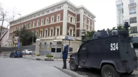 Ստամբուլում Բրիտանիայի և Գերմանիայի հյուպատոսությունները որոշել են դադարեցնել իրենց աշխատանքը