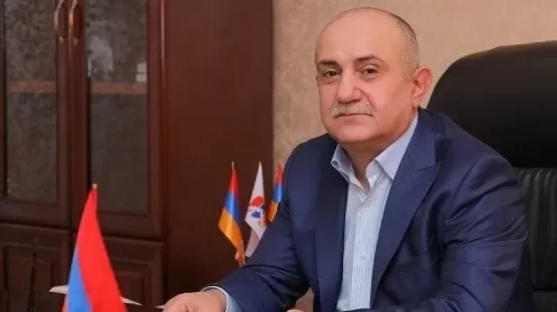 Սամվել Բաբայանը Ստեփանակերտում հանրահավաք կանի. Armlur