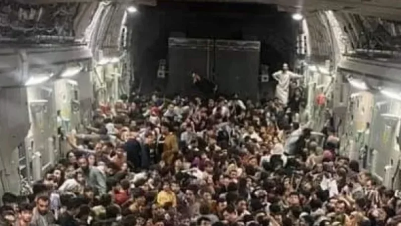 PHOTO. What an American Airplane Looks Like Inside Before Leaving Kabul