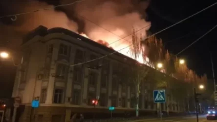 ՏԵՍԱՆՅՈՒԹ. Հրդեհ է բռնկվել Դոնեցկի երկաթուղու վարչակազմի շենքում