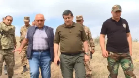 ՏԵՍԱՆՅՈՒԹ. Հակառակորդի ցանկացած արկածախնդրություն արժանանալու է ծանր ու կործանիչ հակահարվածի. Արայիկ Հարությունյանն առաջնագծում է