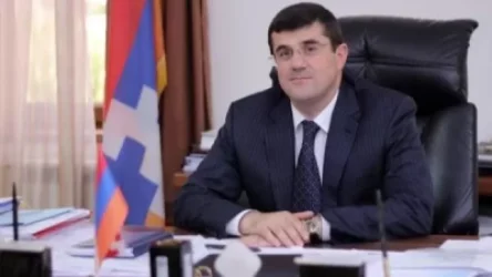 ԱՀ նախագահ Արայիկ Հարությունյանը պաշտոններից ազատման հրամանագրեր է ստորագրել