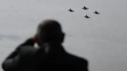 Վարչապետը հետևել է ՀՀ զինված ուժերի օդուժի տոնական թռիչքին