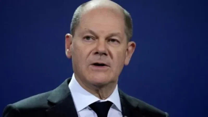 Գերմանիայի կանցլերի հարևանները պարբերաբար գաղտնի փաստաթղթեր են գտնում աղբարկղում. Der Spiegel