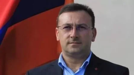 Ահազանգ. ազերները մոտենալու են Զանգելանից ու Կուբաթլուից. զորքա պետք Սյունիքի սահմանին տեղակայել. Մանաս Կարապետյան