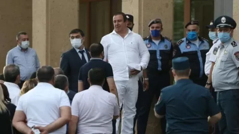 Ինչու Ծառուկյանն ու պաշտպանները սեպտեմբերի 23-ին չէին ներկայացել դատական նիստին. պարզաբանում