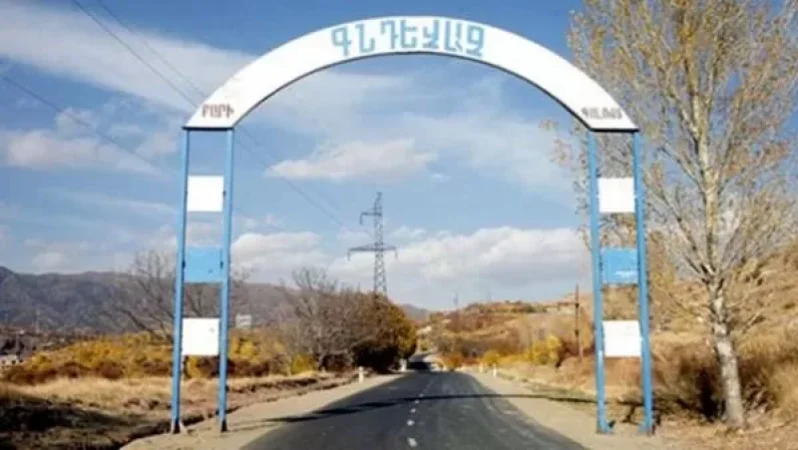 Գնդեվազ համայնքի երեք բնակիչների մեղադրանք է առաջադրվել խուլիգանություն կատարելու համար