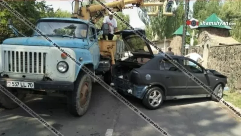 Կոտայքի մարզում Opel-ը բախվել է ГАЗ 53-ին. կան վիրավորներ