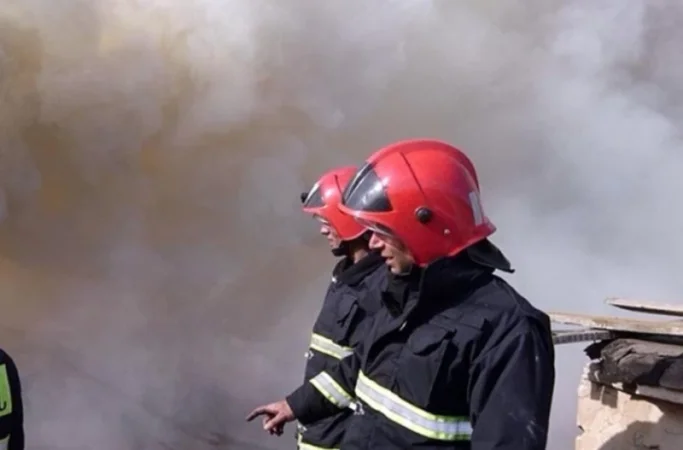 Հրդեհ է բռնկվել Արմավիր քաղաքում. 15 բնակիչ տարհանվել է