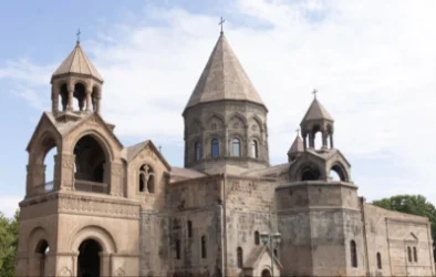 Մայր Աթոռը զրկվեց պետության հողամասերը սեփականության իրավունքով անհատույց օգտագործելու իրավունքից