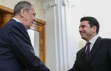 Հայաստանը շահագրգռված է Ռուսաստանի հետ կապերով. Ալեն Սիմոնյան