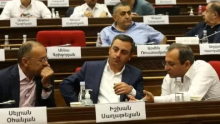 «Հայաստան» խմբակցությունում որոշել են վայր դնել մանդատները. ստորագրահավաք է սկսվել. «Ժողովուրդ»
