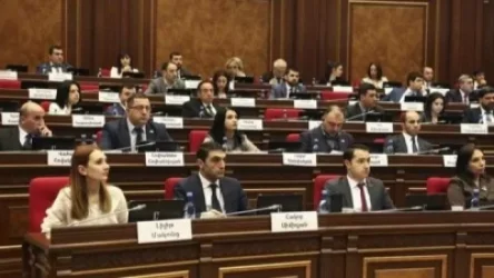 «Ժողովուրդ». Մանրամասներ «Իմ քայլը» խմբակցության դռնփակ հանդիպումից