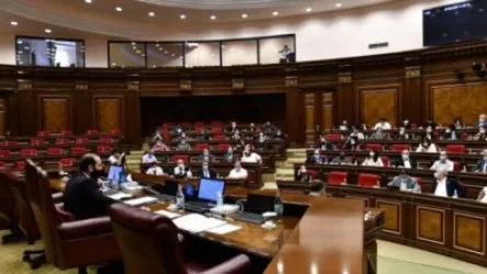 ՈՒՂԻՂ. Մեկնարկել է ԱԺ հատուկ նիստը